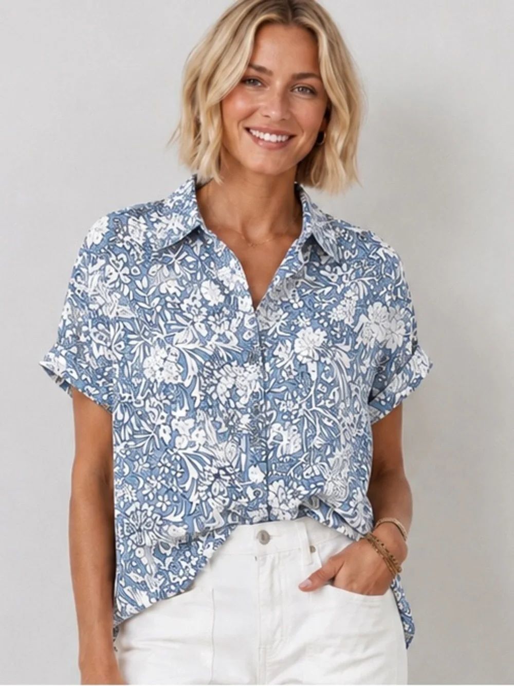 Rachel Ashwell 100% Linen Blue & White Floral Button Front Blouse | Medium